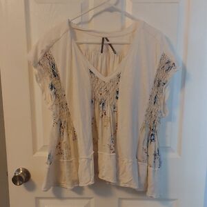 Anthropologie Cream and Blue Floral Blouse Size L NEW WITHOUT TAGS